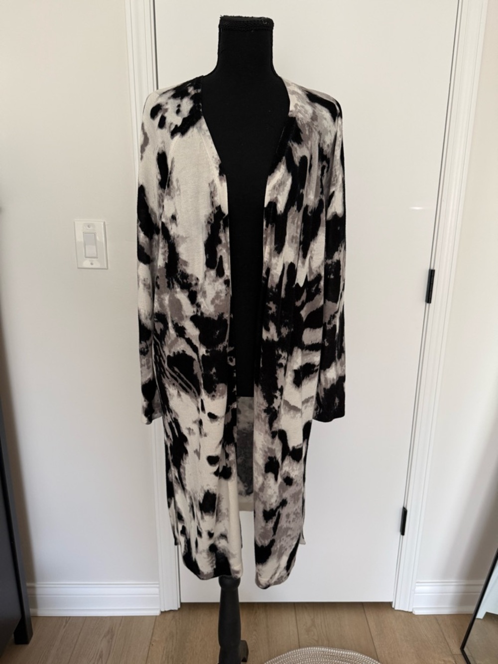 Long Open-Front Women's Cardigan Sweater in Black & Gray